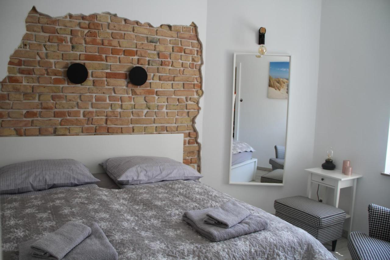 斯维诺乌伊希切Apartament "Pod Dwiema Sowami"公寓 外观 照片