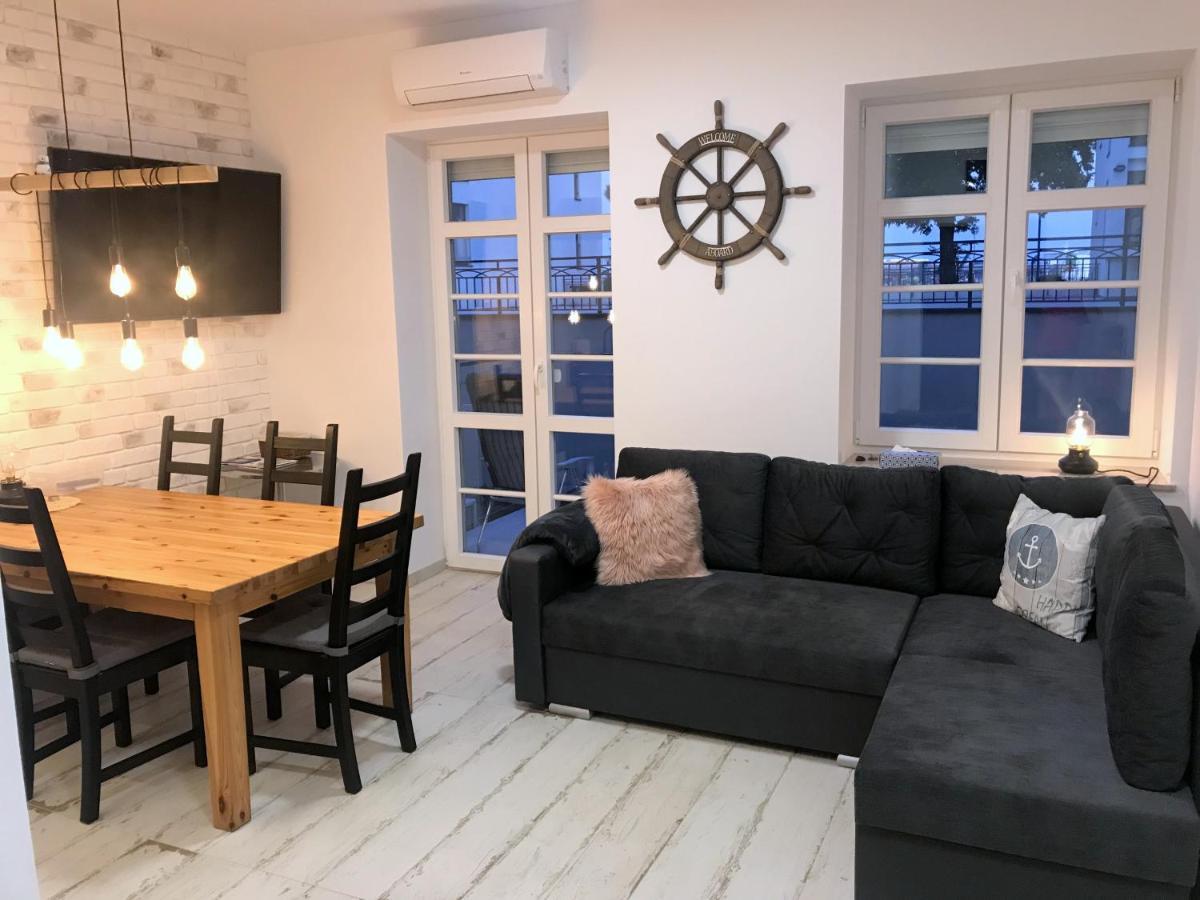 斯维诺乌伊希切Apartament "Pod Dwiema Sowami"公寓 外观 照片